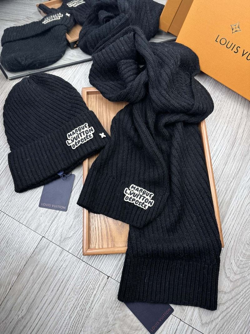 Louis Vuitton Caps Scarfs